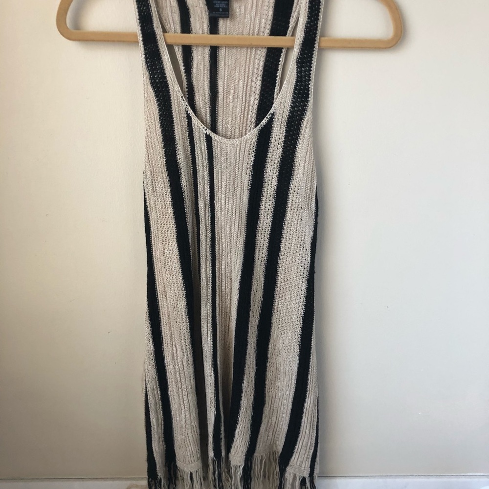 Day trip knit fringe tank sz S